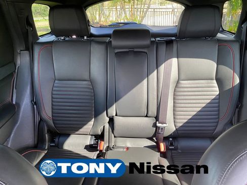 Used 2019 Land Rover Discovery Sport HSE image 35