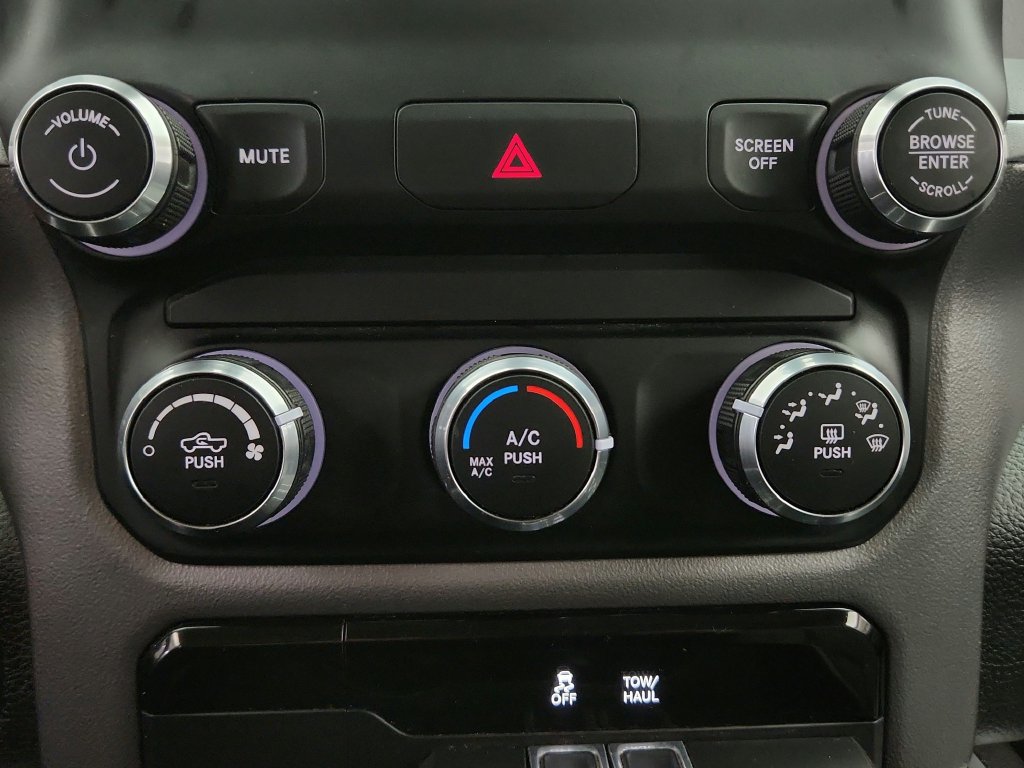 Used 2020 RAM 1500 Big Horn AWD/4WD image 16