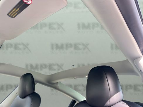 Used 2023 Tesla Model 3 Standard Range image 11