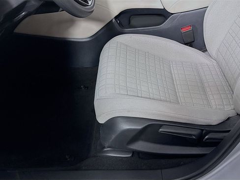 Certified 2023 Honda HR-V LX image 17