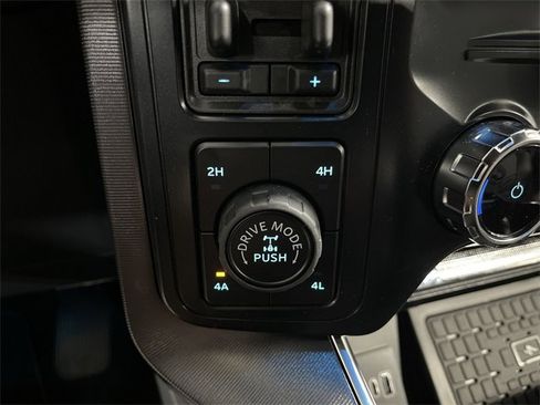 New 2025 Ford F150 Platinum w/ Equipment Group 702A High image 33