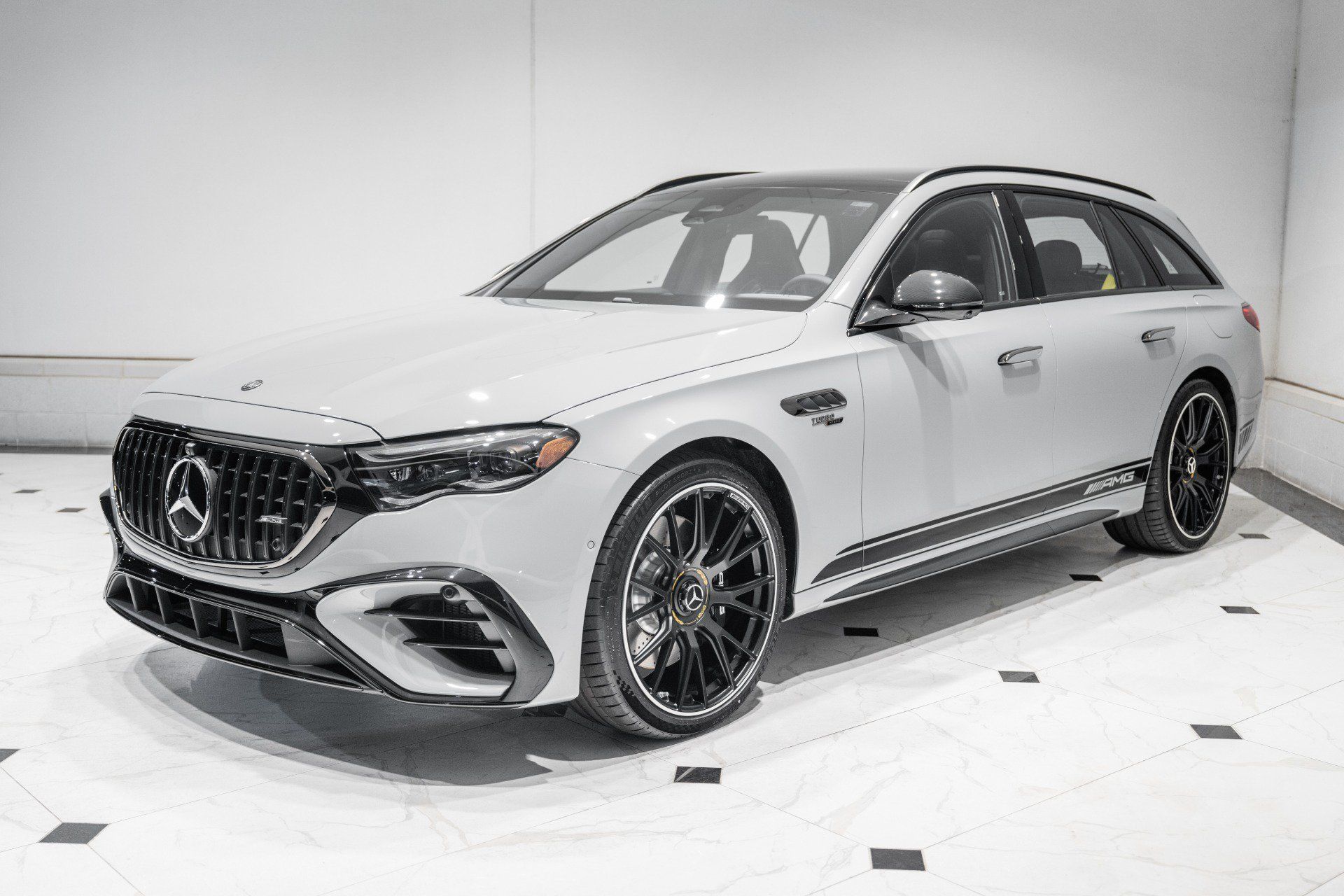 Used 2026 Mercedes-Benz E 53 AMG e 4MATIC Wagon image 5