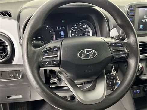 Used 2019 Hyundai Kona SE w/ Cargo Package image 11