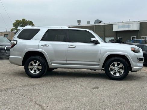 Used 2016 Toyota 4Runner Limited image 8