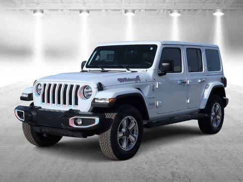 Used 2022 Jeep Wrangler Unlimited Sahara w/ Cold Weather Group image 4