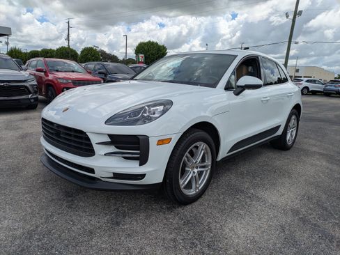 Used 2021 Porsche Macan AWD/4WD image 8
