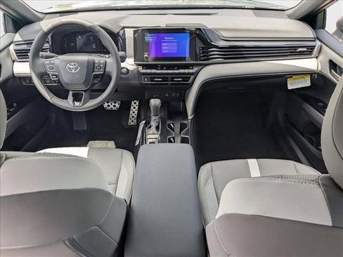 New 2025 Toyota Camry SE image 13