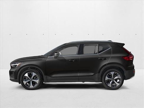 New 2026 Volvo XC40 B5 Core w/ Climate Package AWD/4WD image 3