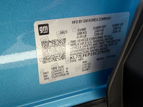 Used 2025 Chevrolet Trax LS w/ LS Convenience Package FWD image 12