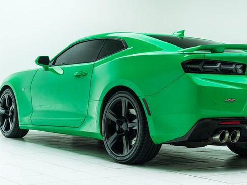 Used 2017 Chevrolet Camaro SS image 19