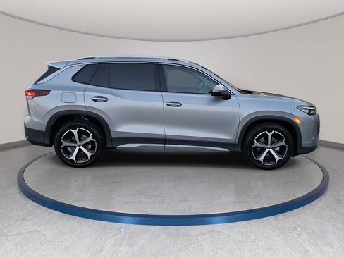 New 2026 Volkswagen Tiguan SE FWD image 4