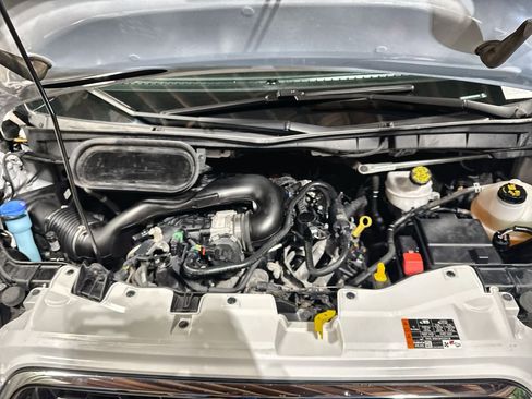 Used 2021 Ford Transit 350 XLT image 32