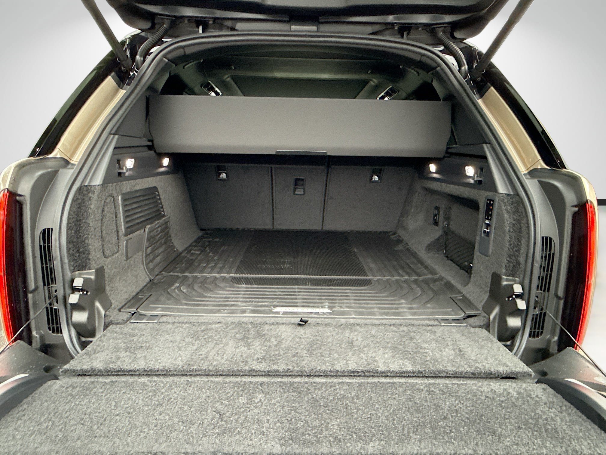 New 2026 Land Rover Range Rover Autobiography AWD/4WD image 11