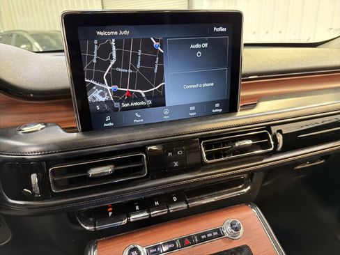 Used 2021 Lincoln Aviator Reserve w/ Equipment Group 201A image 19