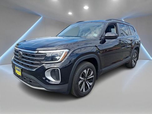 Used 2026 Volkswagen Atlas SE AWD/4WD image 1