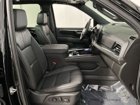 Used 2025 Chevrolet Suburban RST w/ Comfort Package image 35