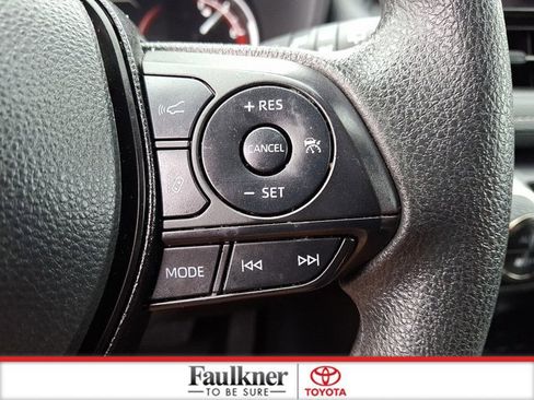 Certified 2025 Toyota RAV4 XLE image 21