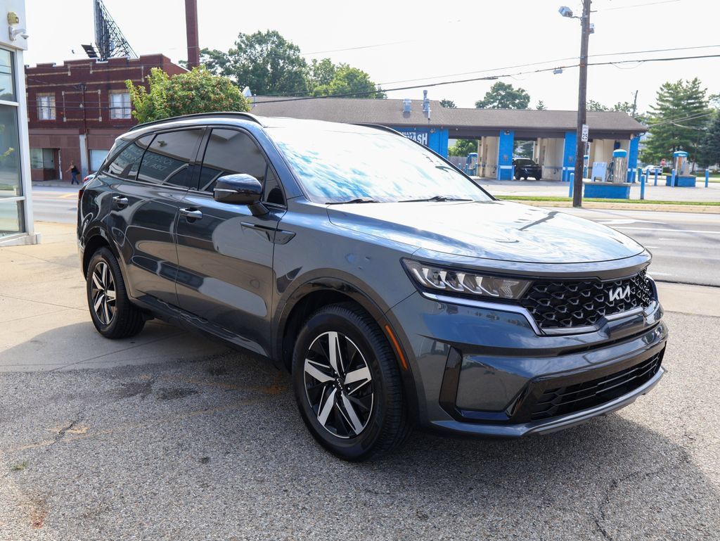 Used 2022 Kia Sorento S FWD image 7