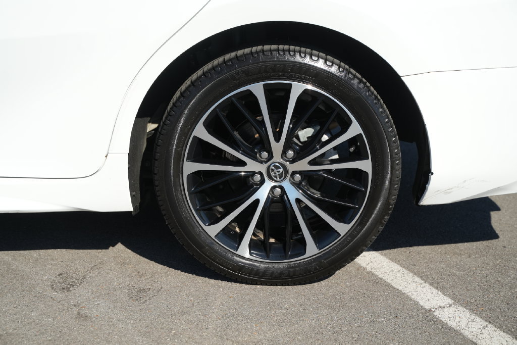 Used 2020 Toyota Camry SE FWD image 44
