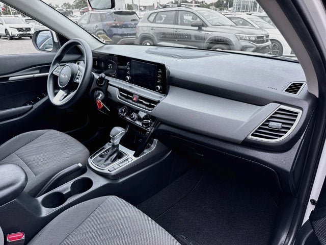 Used 2024 Kia Seltos LX AWD/4WD image 23