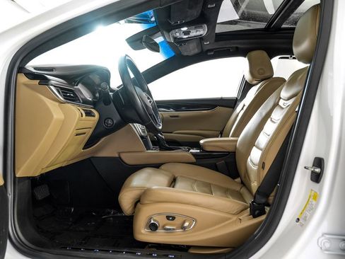 Used 2018 Cadillac XTS Platinum FWD image 3