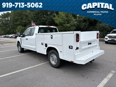 New 2025 Ford F250 XL w/ XL Chrome Package image 6