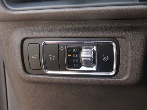 Used 2024 Lincoln Corsair Reserve FWD image 25