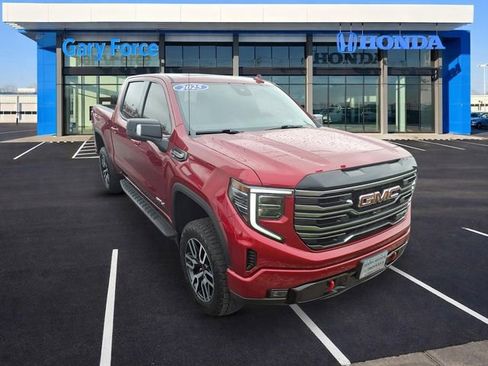 Used 2025 GMC Sierra 1500 AT4 w/ AT4 Premium Package image 1