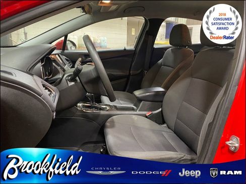 Used 2019 Chevrolet Cruze LS image 15