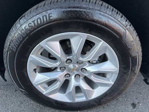 Used 2024 Chevrolet Silverado 1500 Custom image 11