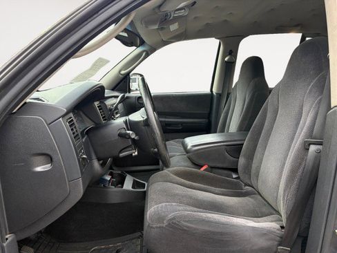 Used 2004 Dodge Dakota SLT w/ Deluxe Convenience Group image 9
