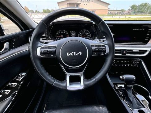 Used 2023 Kia K5 EX w/ EX Premium Package FWD image 5