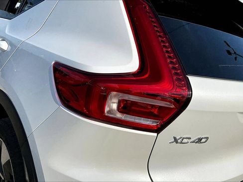 Used 2026 Volvo XC40 B5 Plus AWD/4WD image 26
