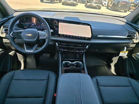 New 2026 Chevrolet Traverse LT FWD image 7