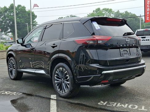 New 2026 Nissan Rogue Platinum w/ Platinum Premium Package AWD/4WD image 3