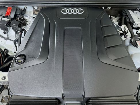 Used 2023 Audi Q7 2.0T Premium w/ Towing Package image 37