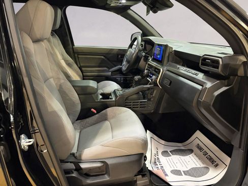 Used 2024 Toyota Tacoma SR5 image 15