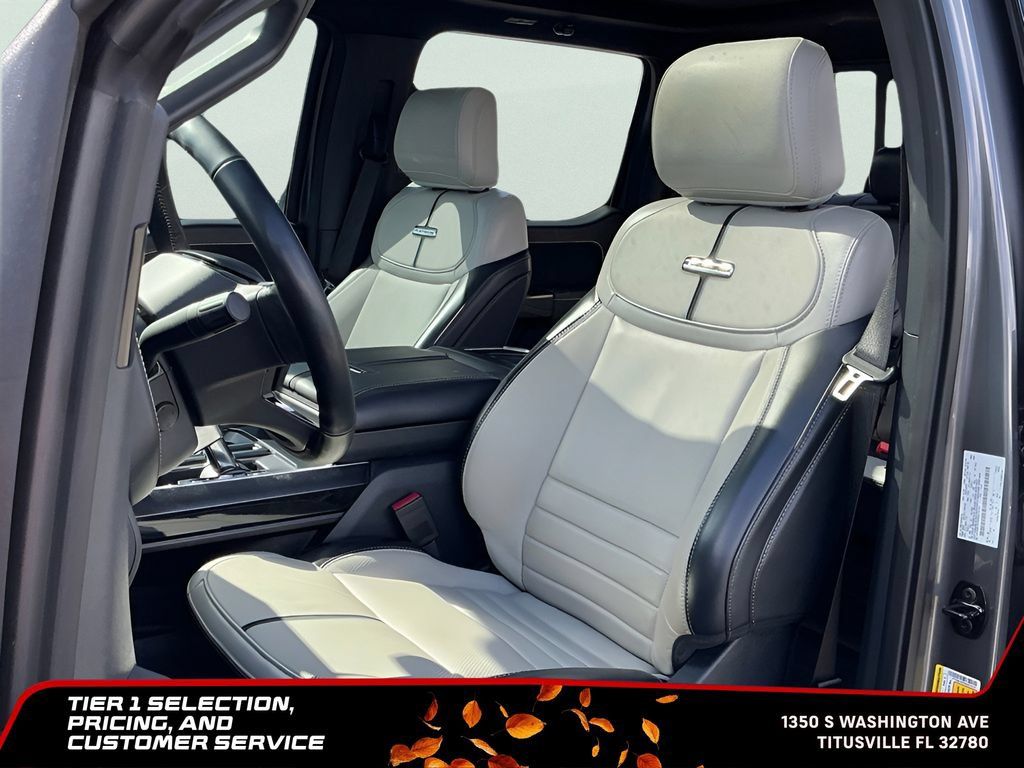 Used 2023 Ford F150 Lightning Platinum AWD/4WD image 25