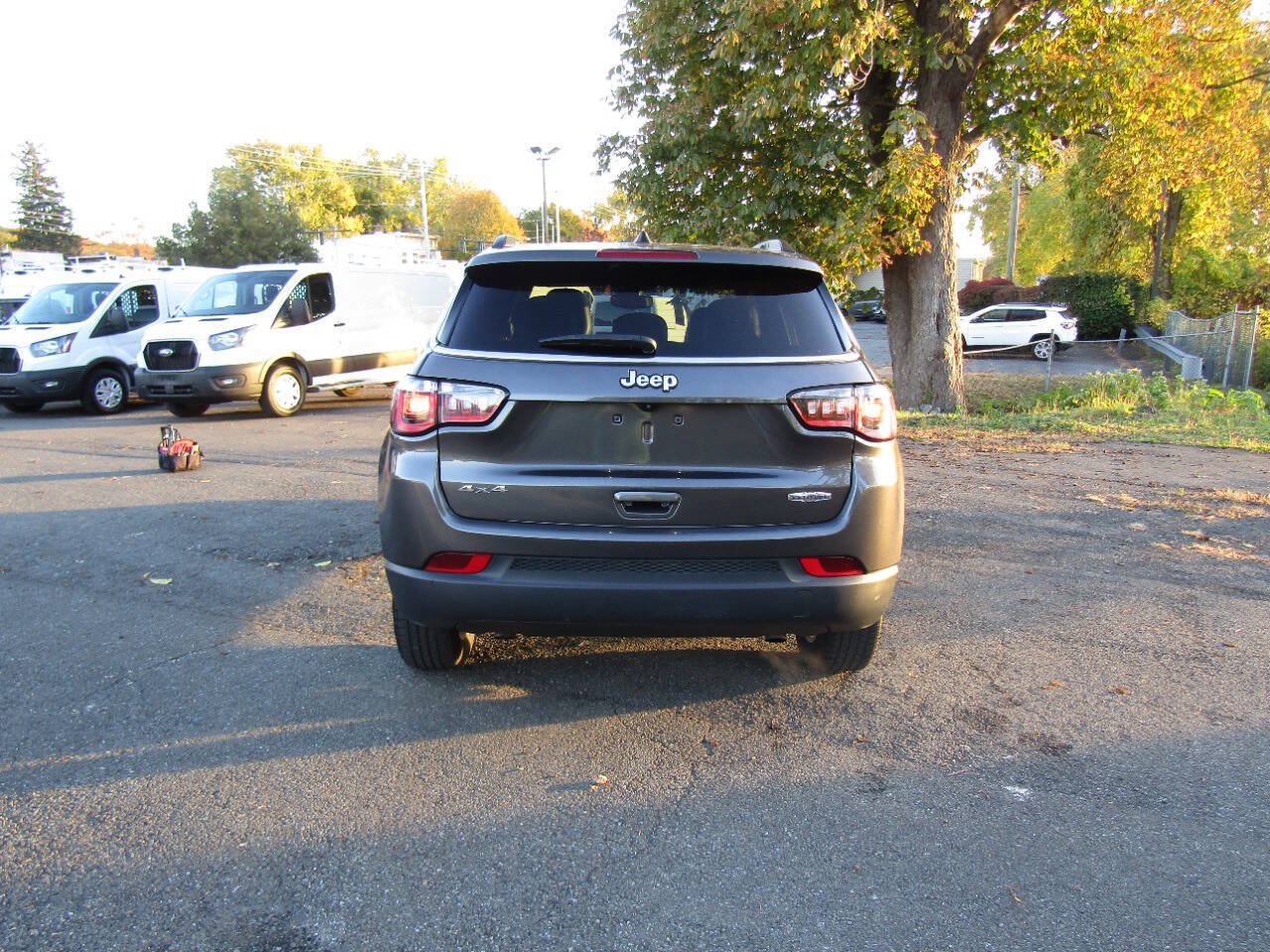 Used 2024 Jeep Compass Latitude AWD/4WD image 4