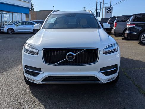 Used 2019 Volvo XC90 T6 Momentum w/ Advanced Package image 8