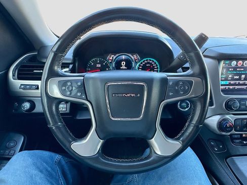 Used 2020 GMC Yukon Denali w/ Open Road Package image 14