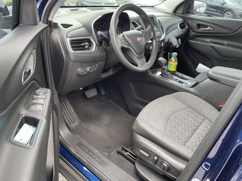 Used 2022 Chevrolet Equinox LT image 9