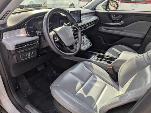 Used 2022 Lincoln Corsair FWD image 23