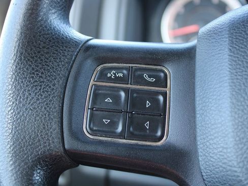Used 2017 RAM 1500 Express AWD/4WD image 14