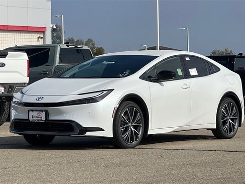New 2026 Toyota Prius XLE image 8