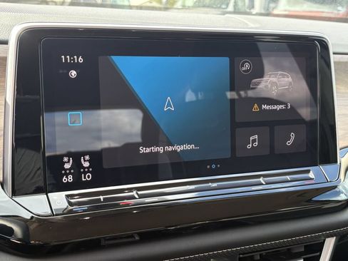 Used 2024 Volkswagen Atlas SE FWD image 18