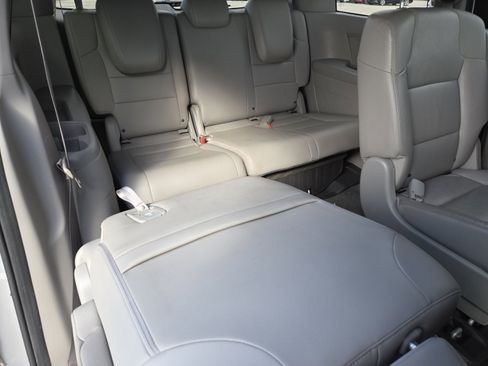 Used 2012 Honda Odyssey EX-L image 22