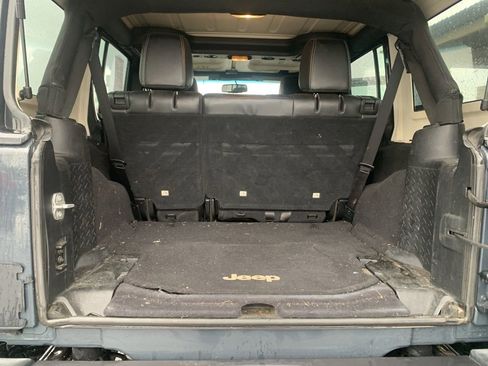 Used 2016 Jeep Wrangler Unlimited Sport image 14