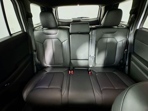 New 2026 Jeep Cherokee Limited AWD/4WD image 10