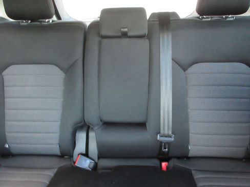 Used 2021 Ford Edge SE FWD image 19
